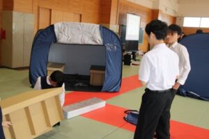 防災テント設営
