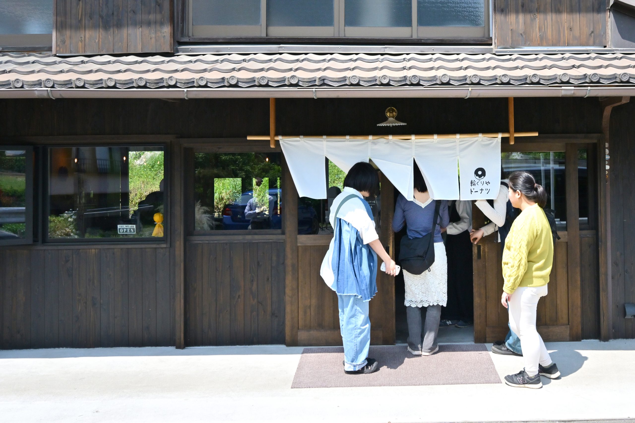 廃棄される天ぷら油を頂き、活動を紹介しに行った時の様子