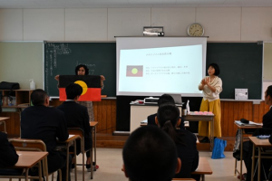 オーストラリアの先住民族の文化や歴史について学ぶワークショップ